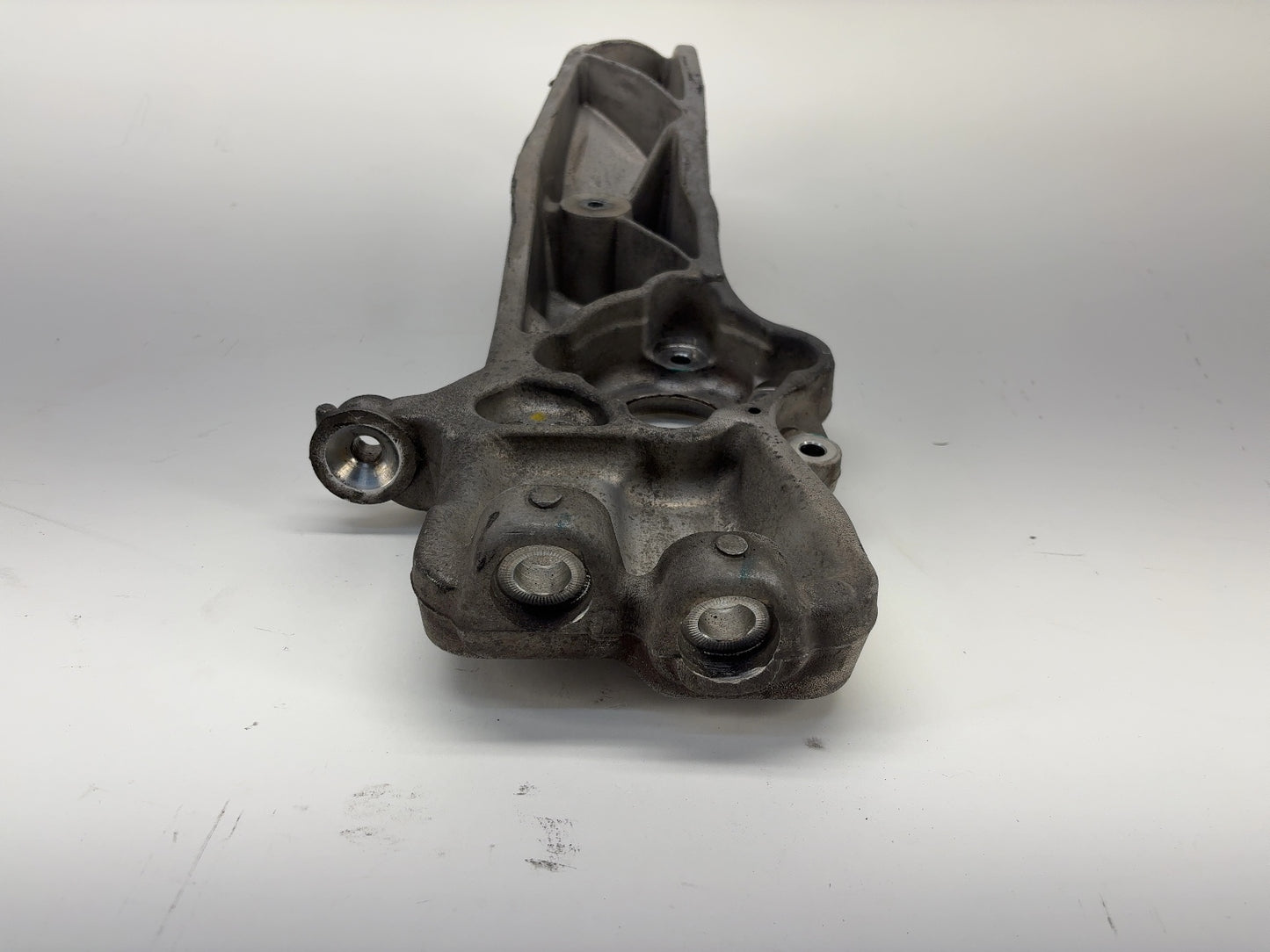 2015-2021 Tesla Model S Front Right Knuckle 1030606-00-D