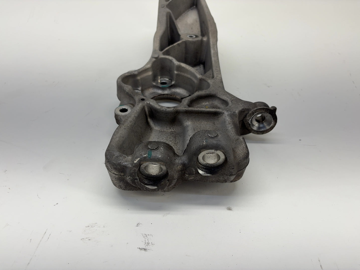 2015-2021 Tesla Model S Front Left Knuckle 1030605-00-D
