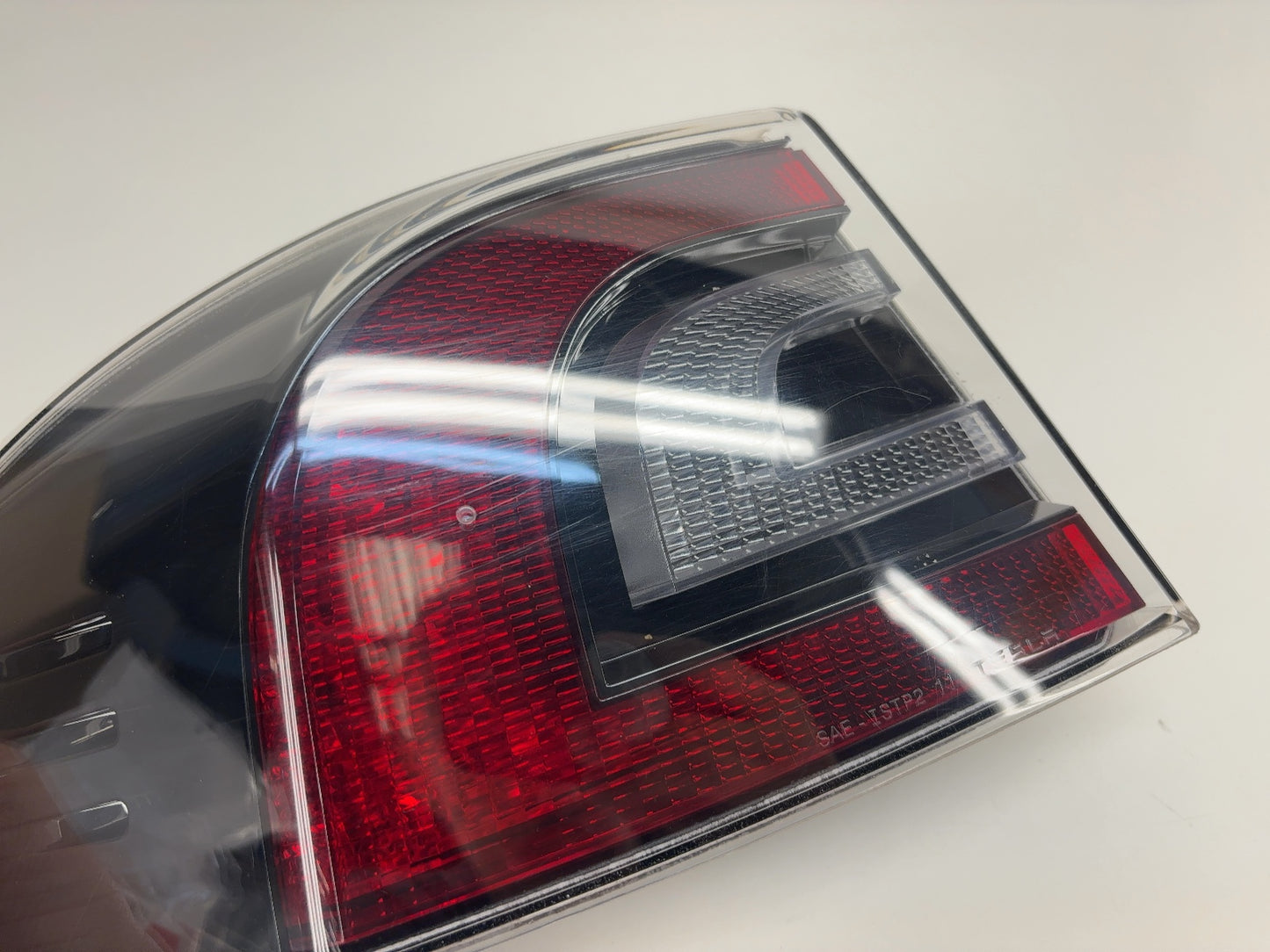 2015 Tesla Model S Left Tail Lamp 6005918-00-D