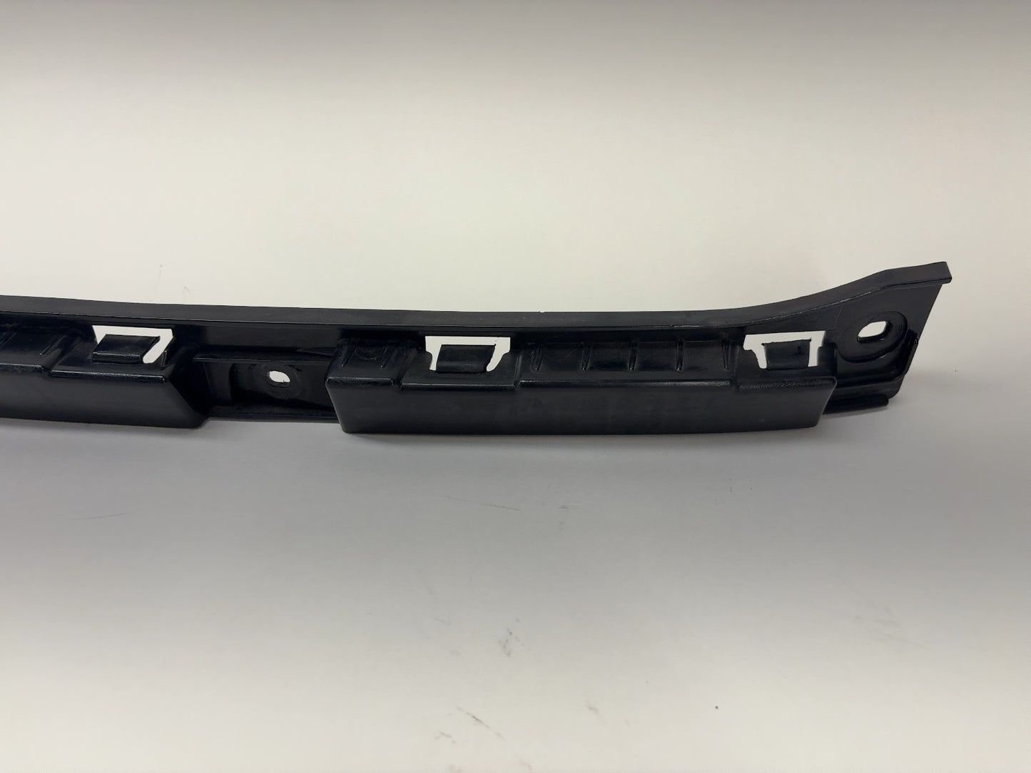 2015 Tesla Model S Rear Center Bracket 6007724-00-C