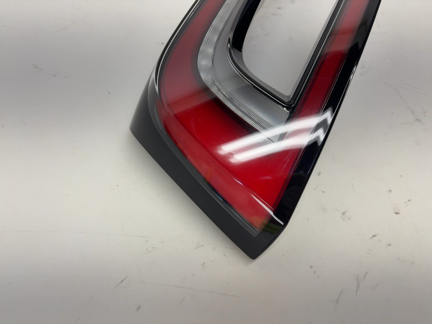 2024-2025 Tesla Model 3 Highland Tail Lamp Liftgate Trunk Left 1691498-00-F