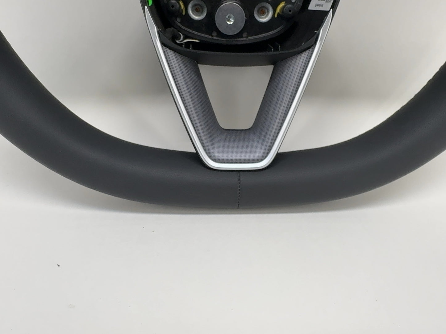 2026 Tesla Model Y Juniper Steering Wheel Pur Leather 2003660-00-F