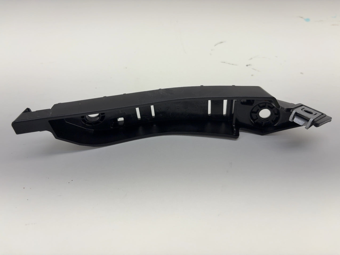2026 Tesla Model Y Juniper Fender Side Bracket Left 1983887-00-D