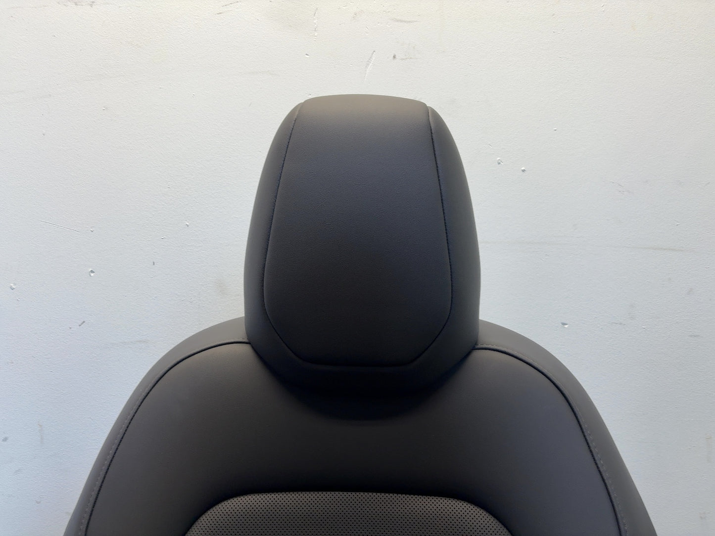 2025 Tesla Model 3 Highland Front First Row Seat Left Black 7754322-01-C