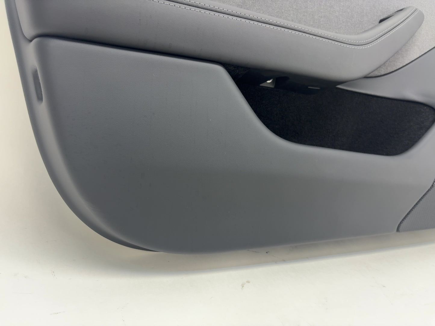 2025 Tesla Model 3 Highland Front Left Door Panel 1776730-20-E