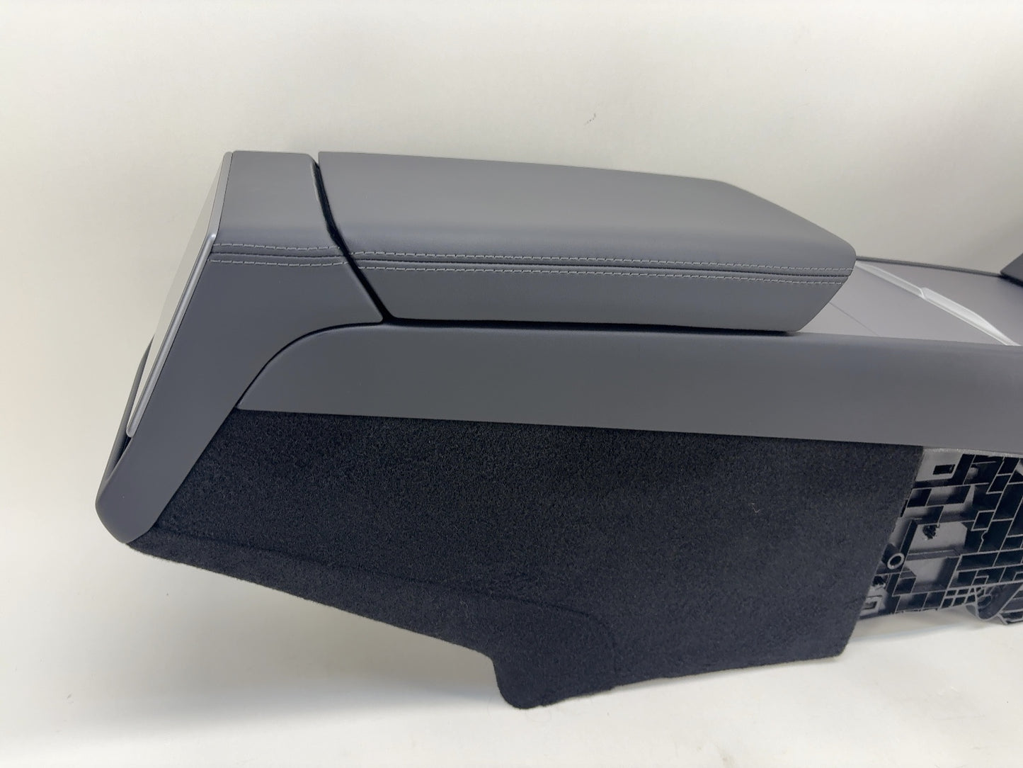 2025 Tesla Model 3 Highland Center Console 1714377-21-M