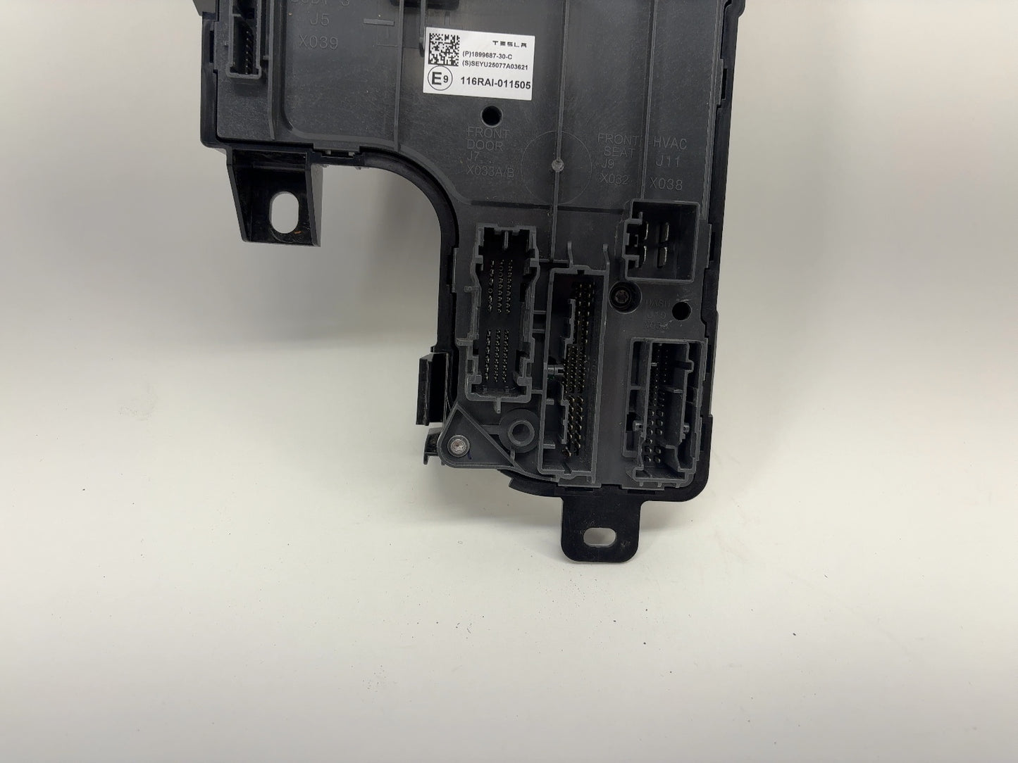 2026 Tesla Model Y Juniper V C Controller Left 1899687-30-C