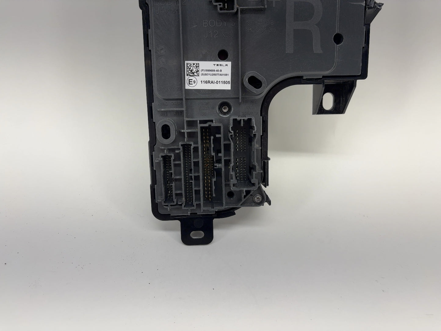 2026 Tesla Model Y Juniper V C Controller Right 1899689-40-B