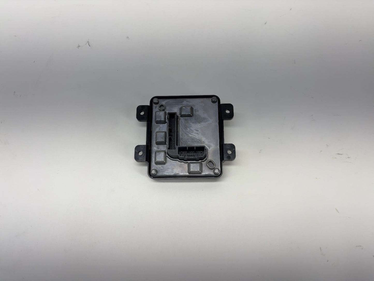 2026 Tesla Model Y Juniper Usb Hub Controller 1855541-13-E