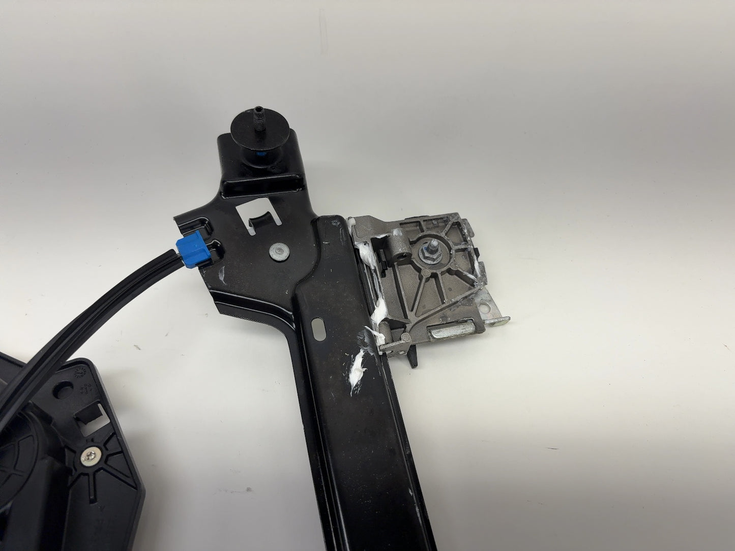 2020 Tesla Model X Rear Left Door Window Regulator 1028820-00-F