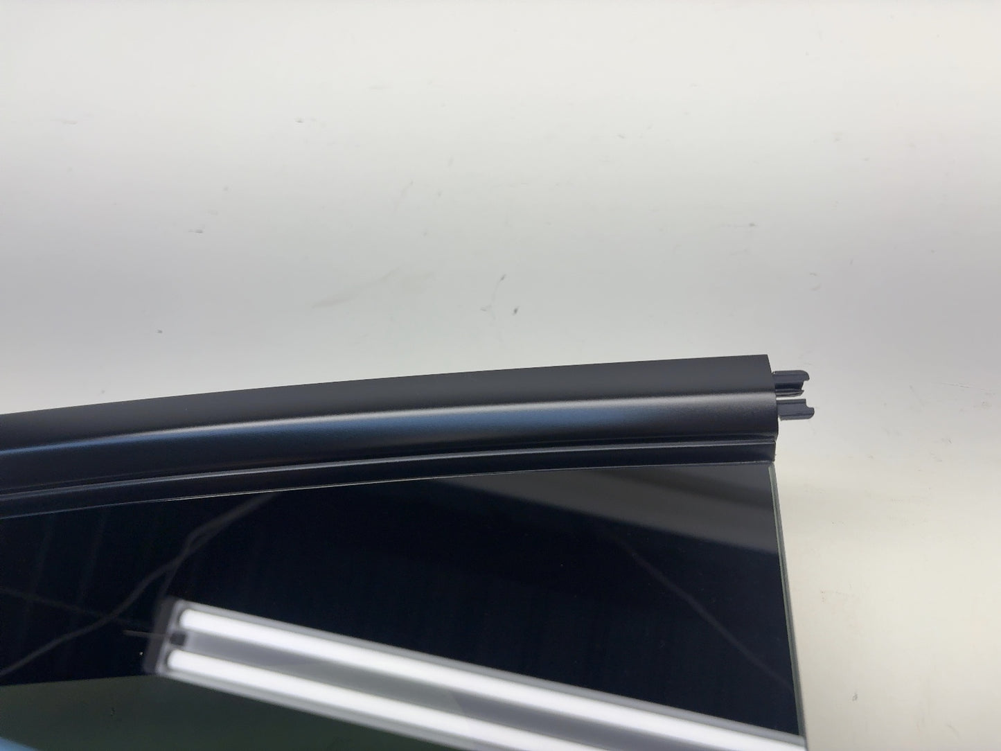 2023-2025 Tesla Model Y Right Quarter Glass 1495741-00-J