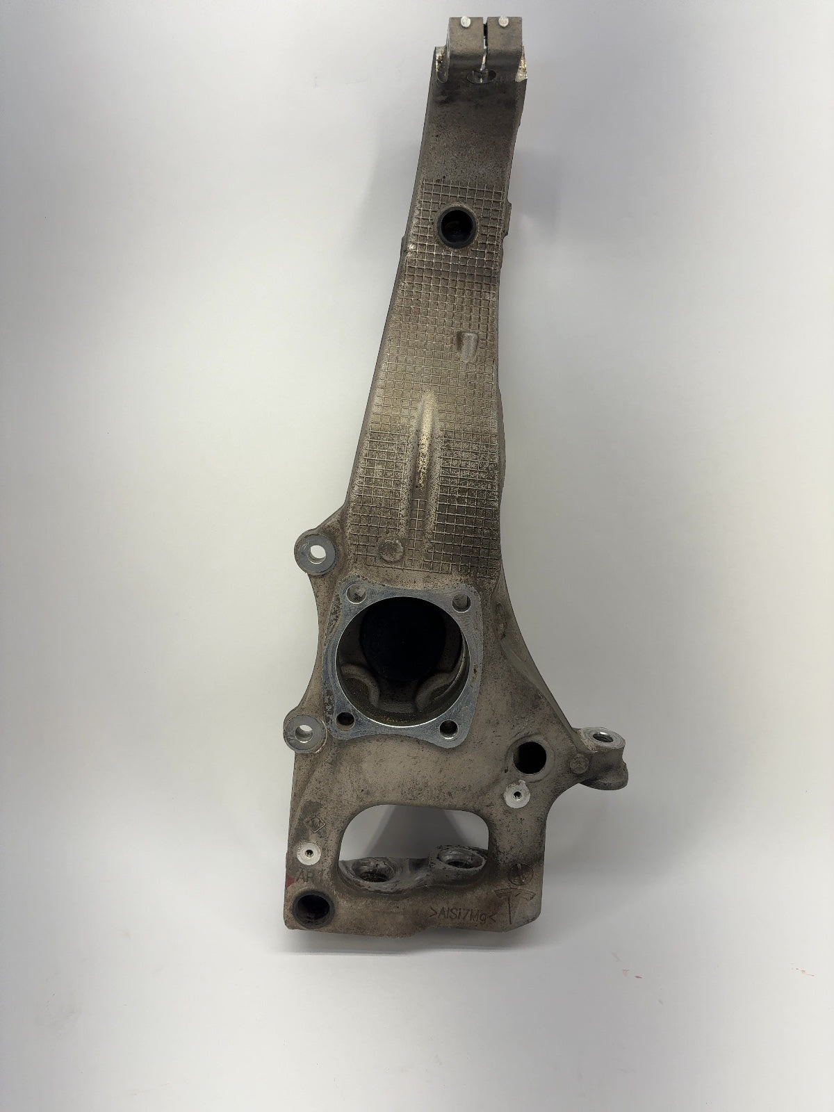 2013 Tesla Model S Front Knuckle Right 6007018-00-B