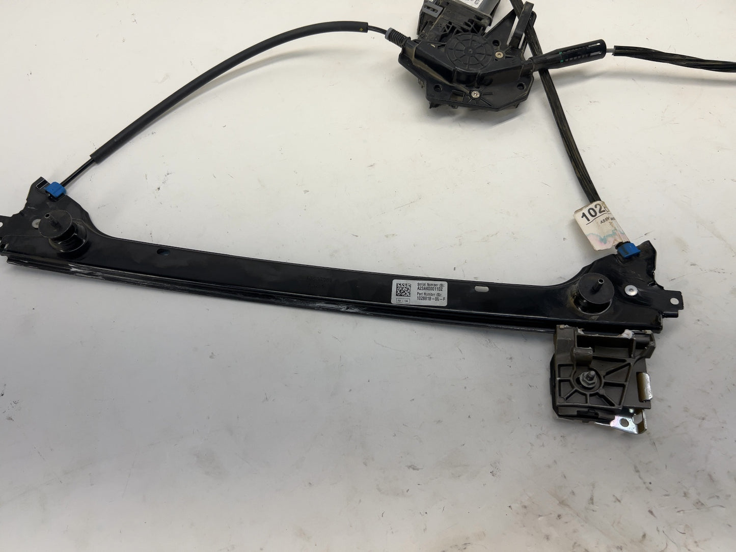 2018 Tesla Model X Front Left Door Window Regulator 1028818-00-F