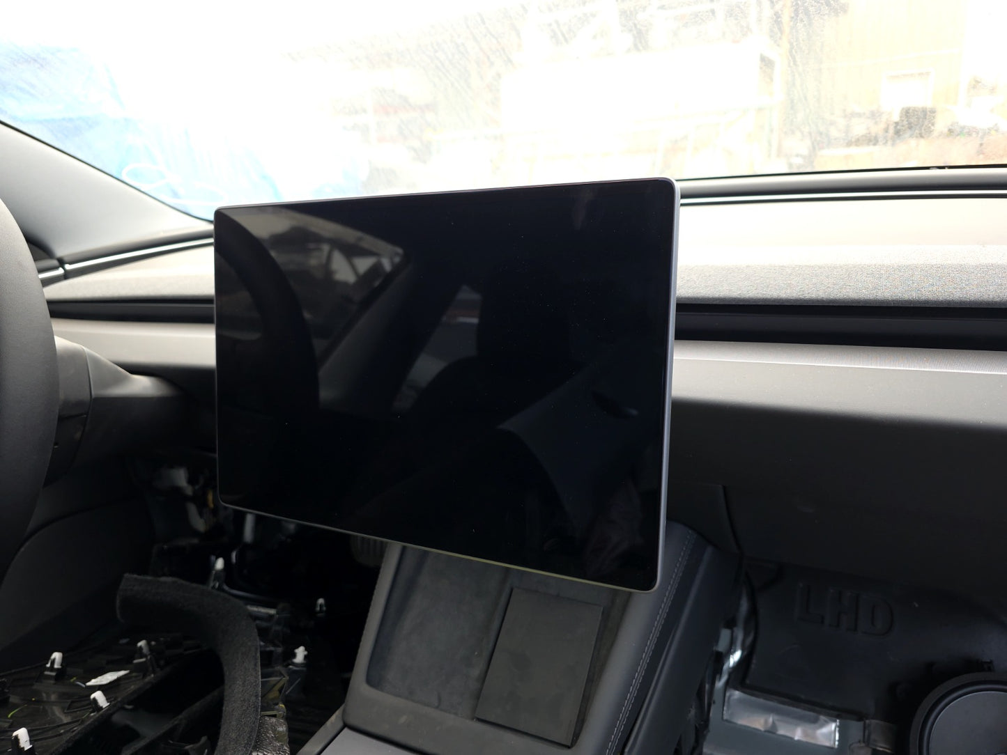 2024-2025 Tesla Model 3 Highland Center Display 1756566-00-D