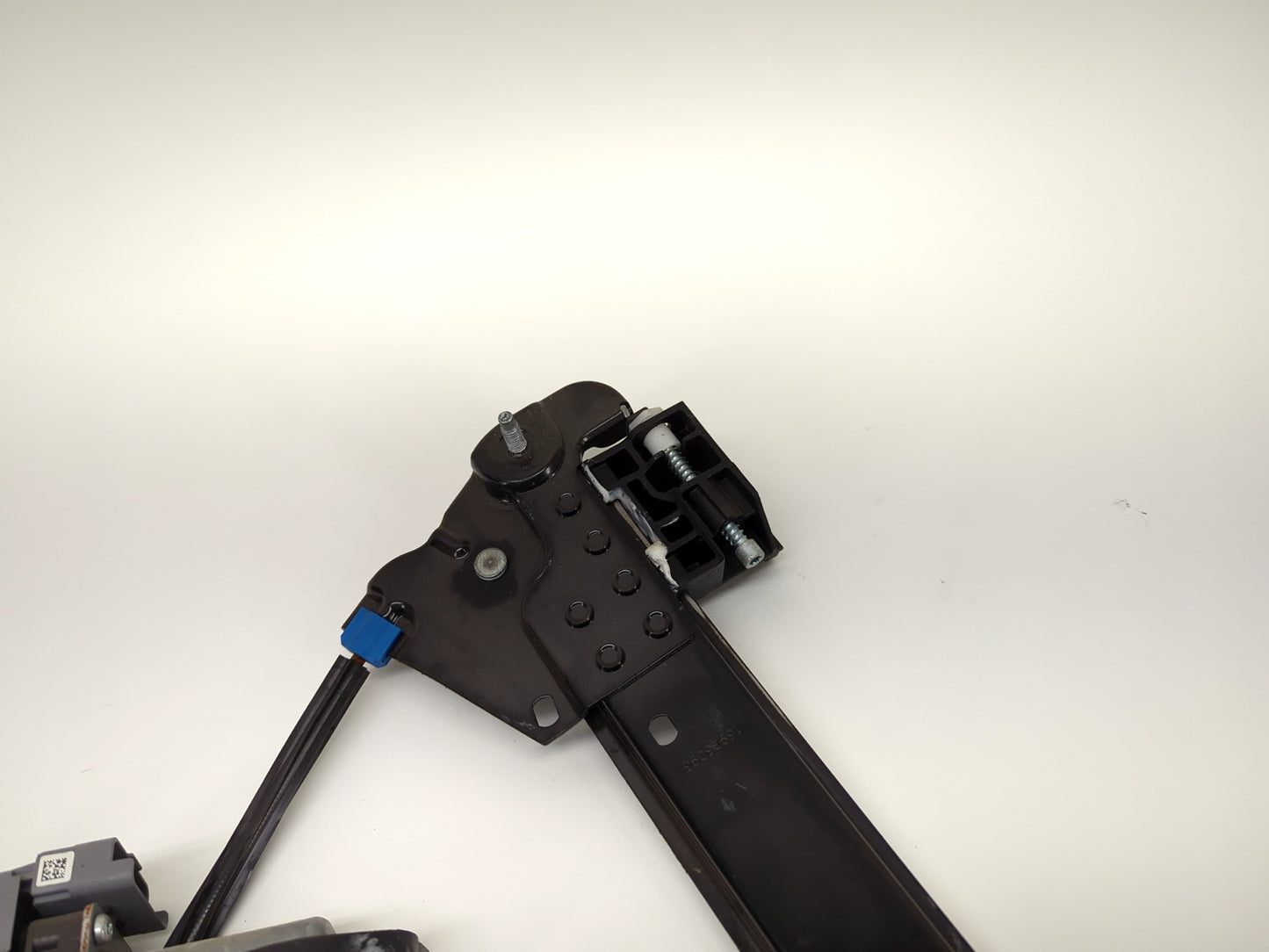 2012-2020 Tesla Model S Front Left Window Regulator 6006551-00-G