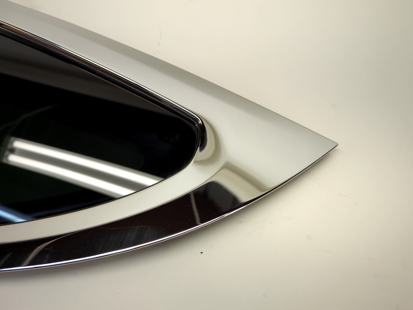 2018 Tesla Model X Left Quarter Glass 1034906-85-F