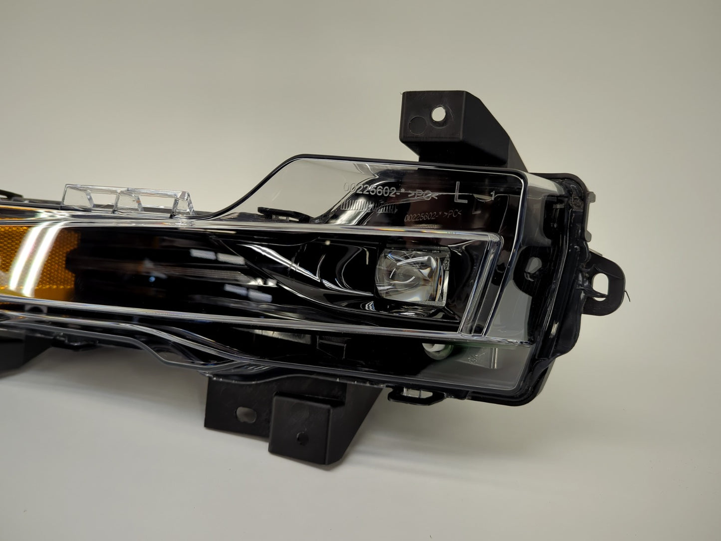 2025 Tesla Model Y Front Lamp Fascia Lamp Up Level Left 1507930-00-D