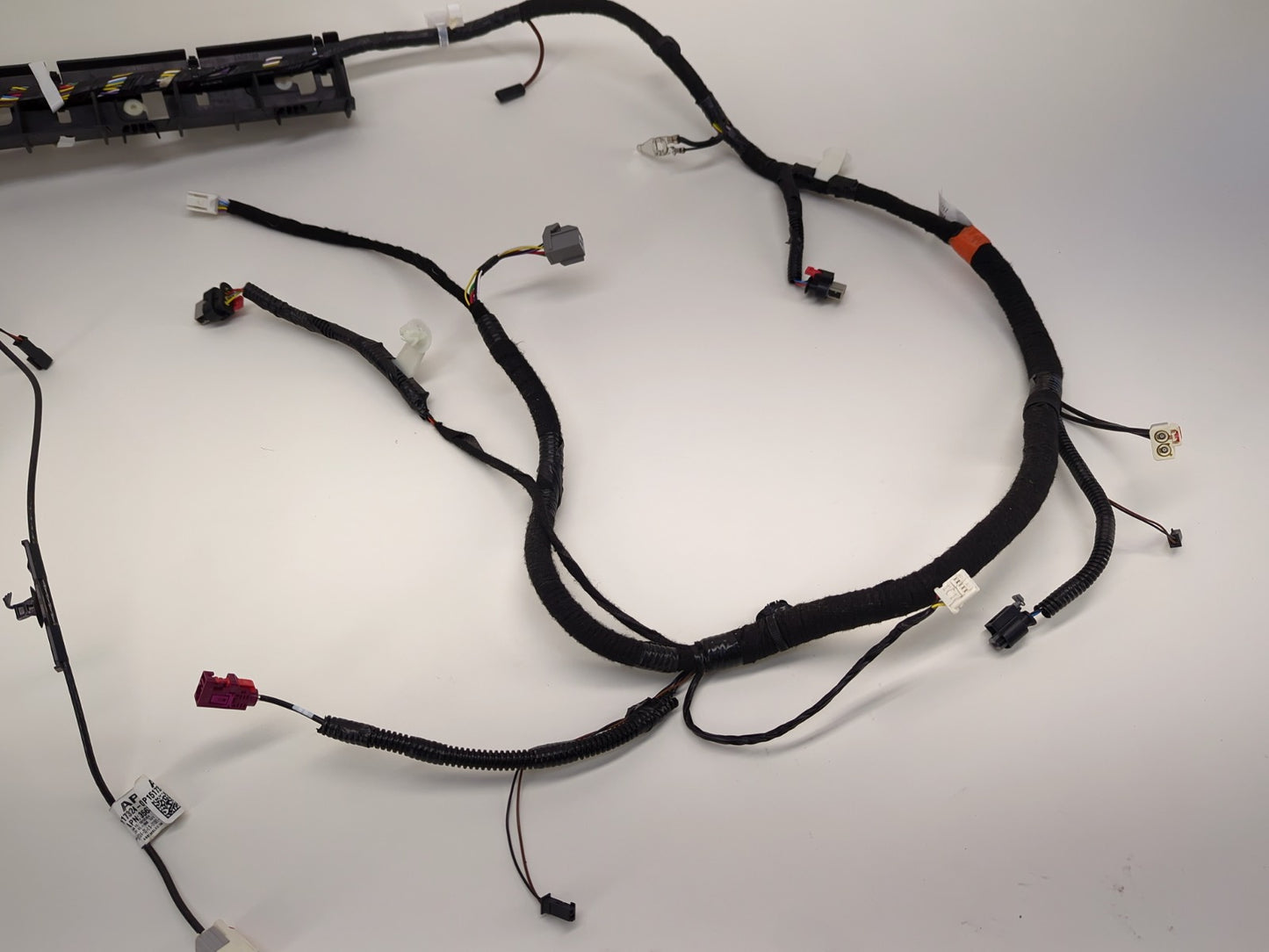 2025 Tesla Model Y Liftgate Harness 1616689-00-E