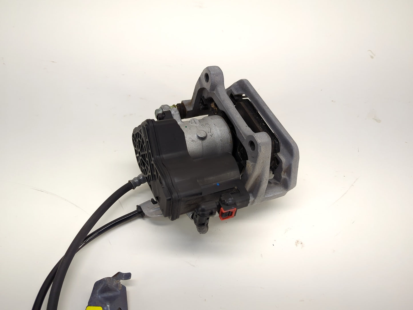 2025 Tesla Model Y Brake Caliper Rear Right 1044624-00-J