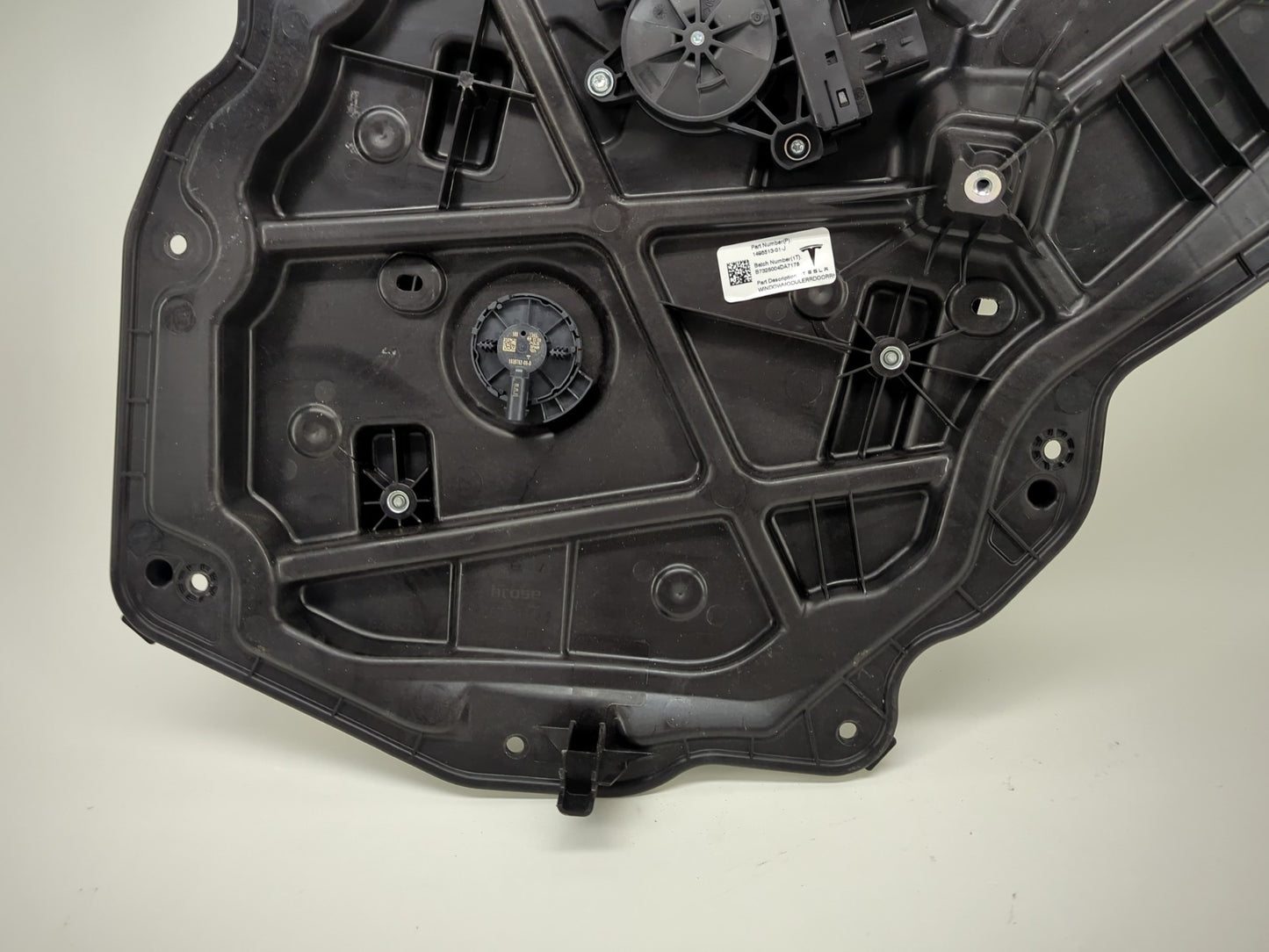 2025 Tesla Model Y Rear Right Door Window Regulator 1526803-00-F