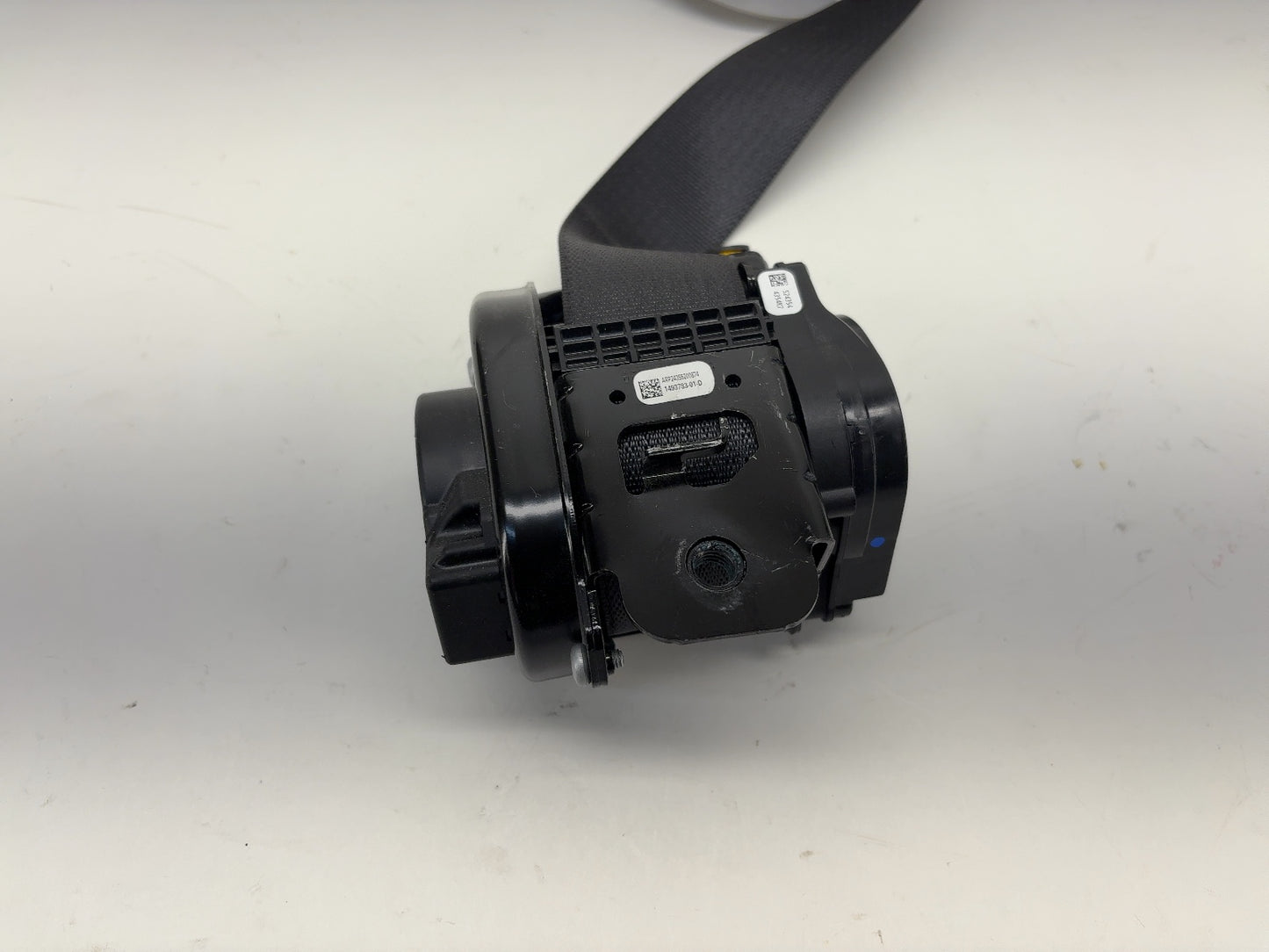 2025 Tesla Model Y Front Right Seat belt w Pretensioner 1493783-01-D