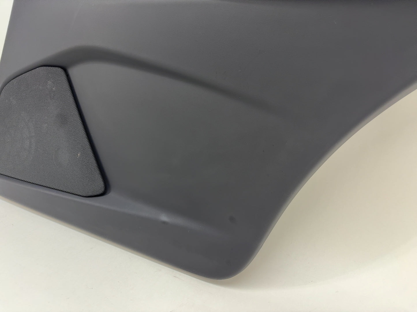 2018 Tesla Model X Rear Right Door Panel White 1058004-18-K