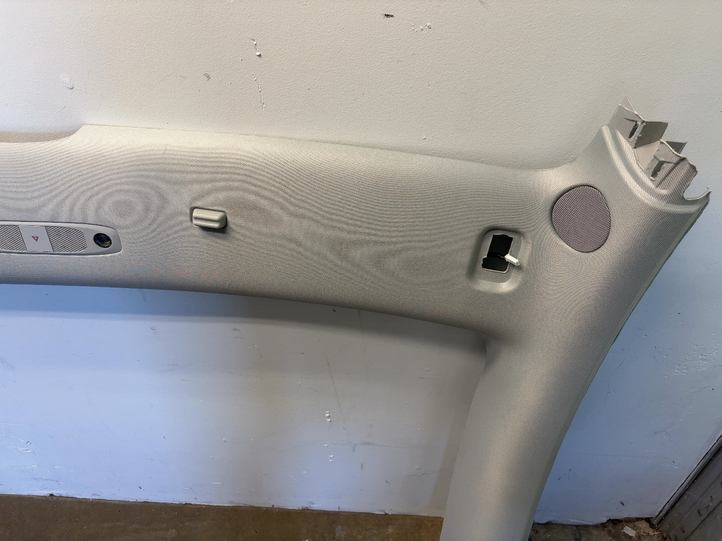 2021-2022 Tesla Model Y Headliner Front Section 1593718-50-B