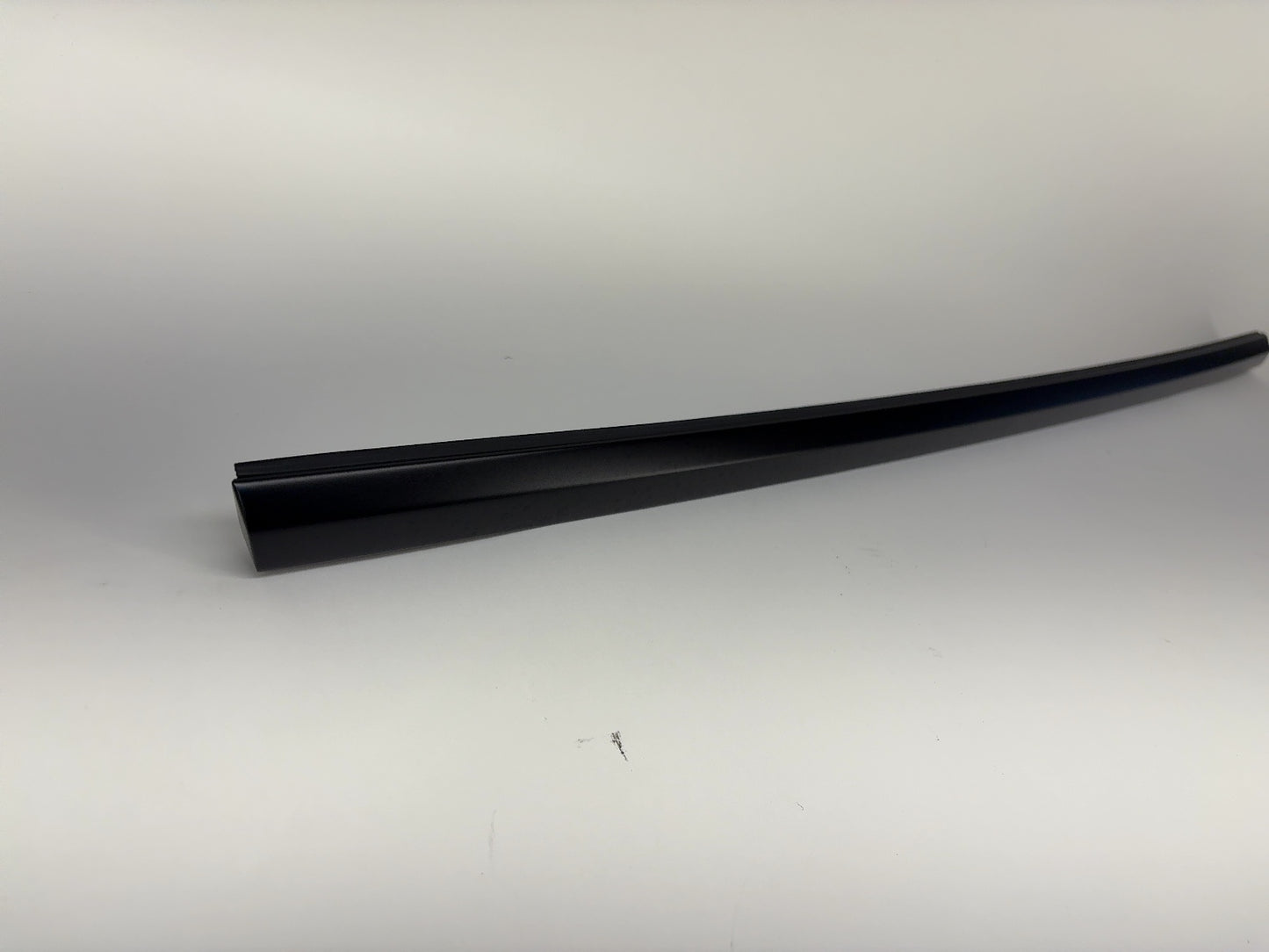 2024-2025 Tesla Model 3 Highland Front Right Door Belt Molding 1873462-21-A