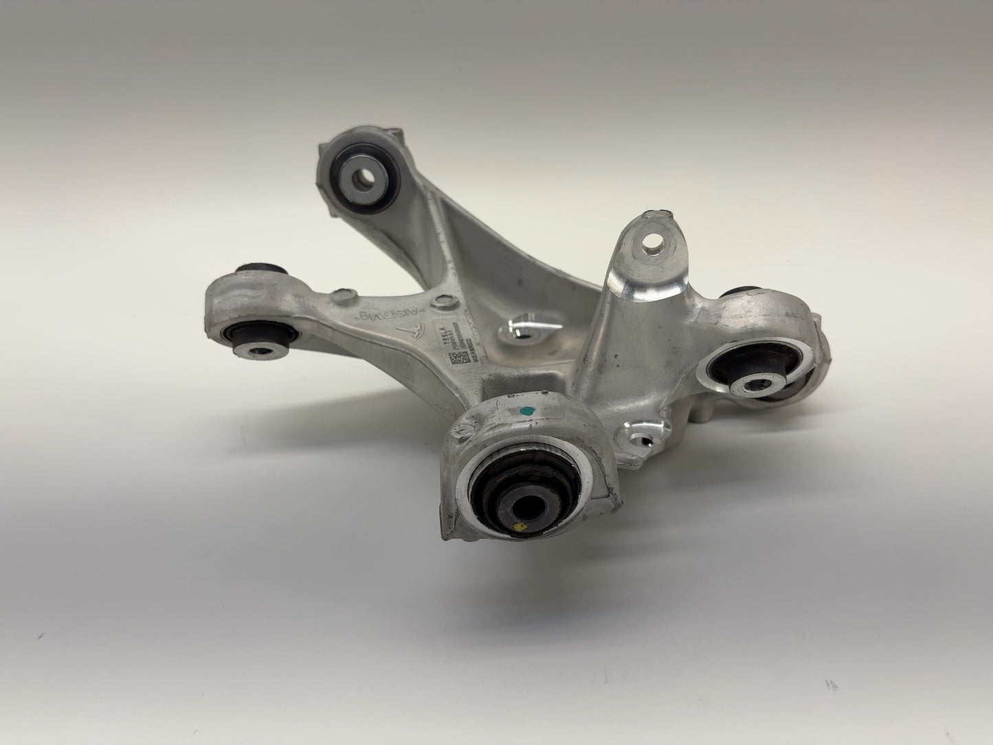 2024-2025 Tesla Model 3 Rear Left Knuckle 1344411-10-D