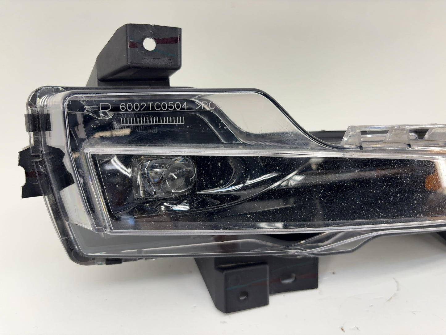 2021-2022 Tesla Model 3 Right Passenger Foglamp 1077392-00-F