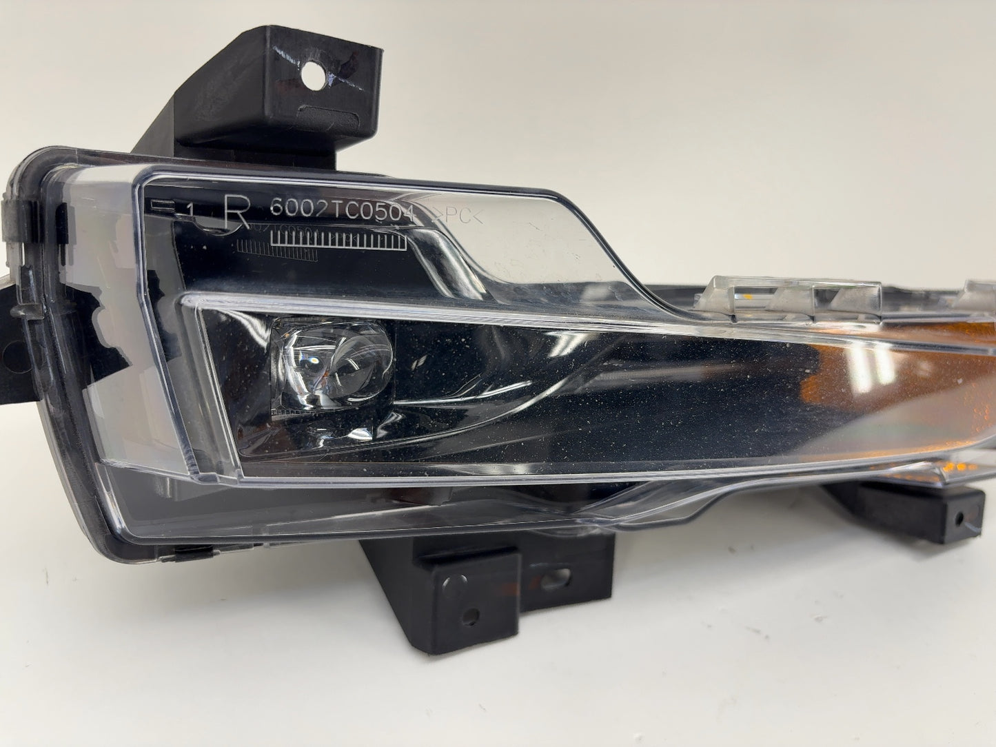 2021-2022 Tesla Model 3 Right Passenger Foglamp 1077392-00-F