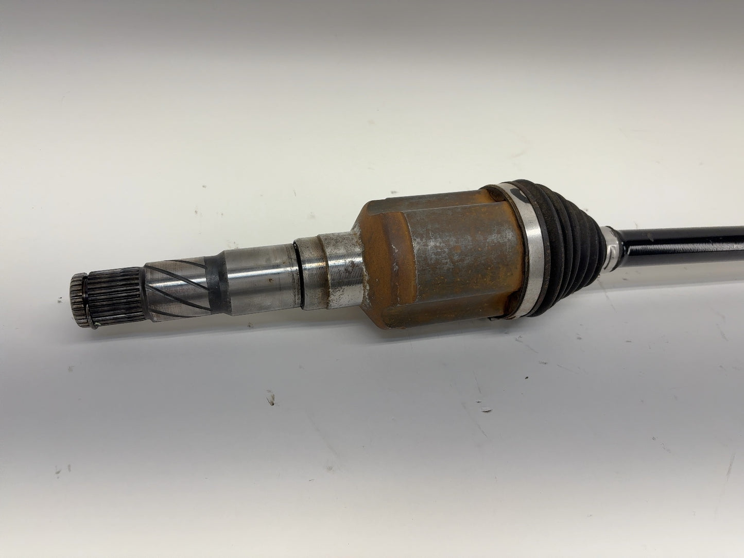 2021 Tesla Model S Front Right Axle Shaft 1138042-00-B