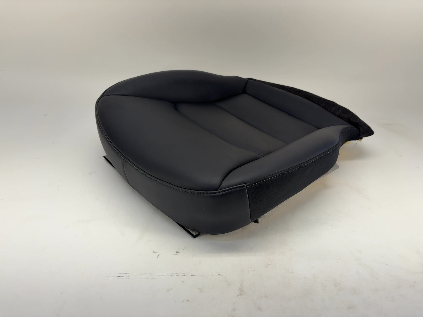 2020-2022 Tesla Model Y Front Right Passenger Seat Lower Cushion Black 1452936-91-E