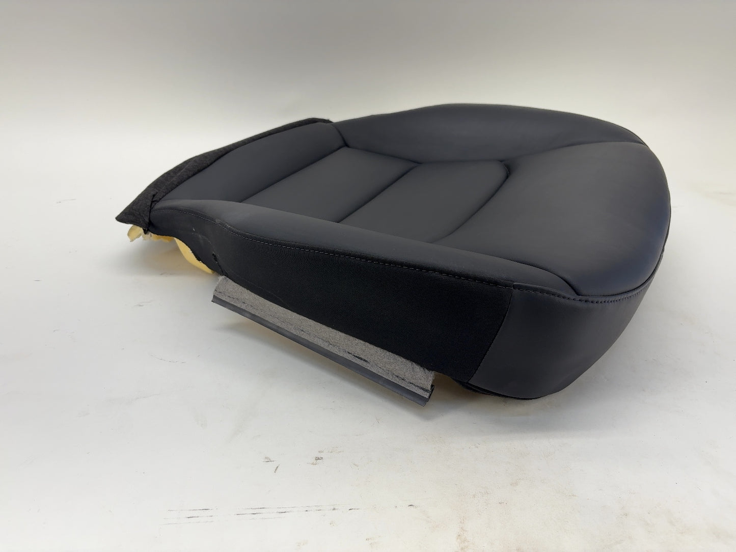 2020-2022 Tesla Model Y Front Right Passenger Seat Lower Cushion Black 1452871-91-E