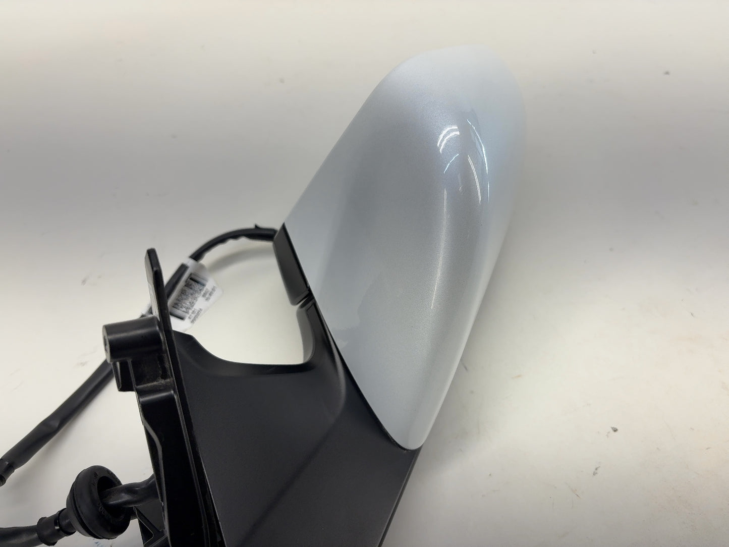 2024 Tesla Model Y Front Left Door Mirror Assembly 1594111-00-D