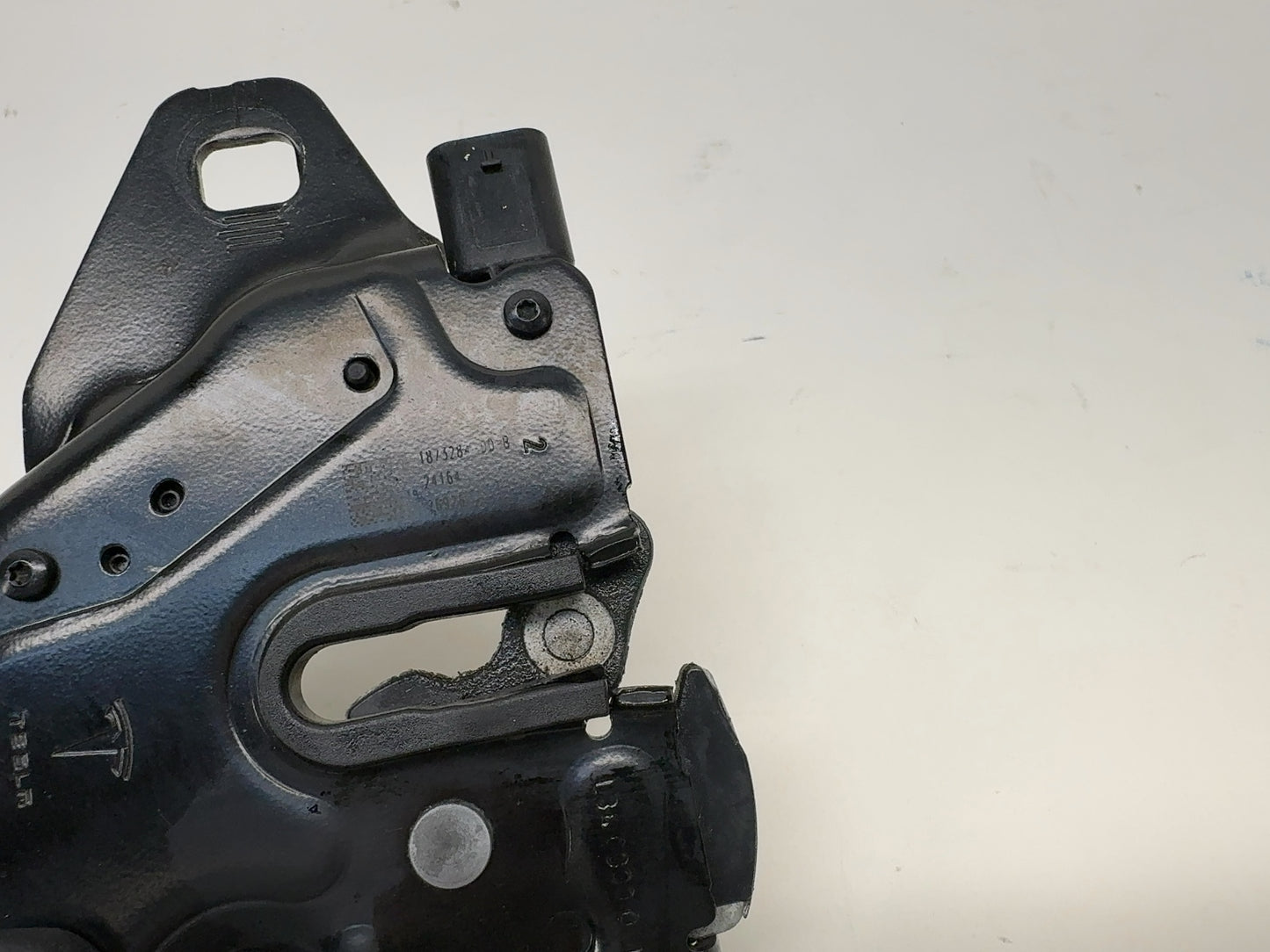 2025 Tesla Model 3 Highland Hood Latch 1873284-00-B
