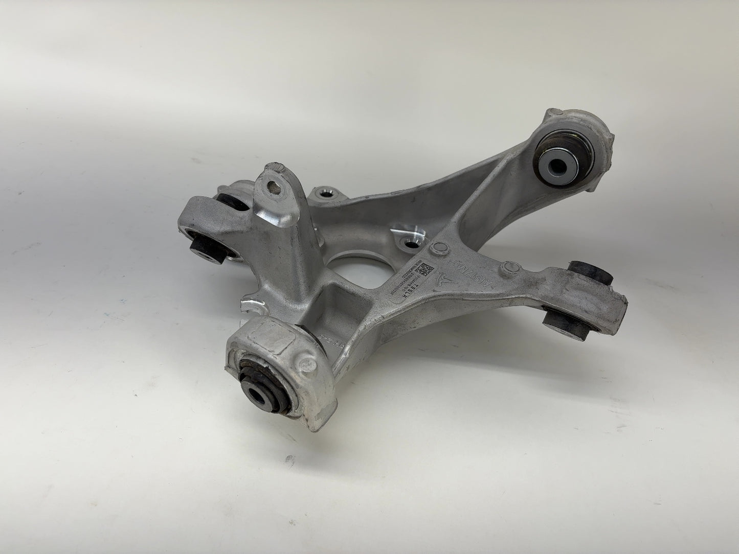 2025 Tesla Model 3 Highland Rear Right Knuckle 1344416-10-D