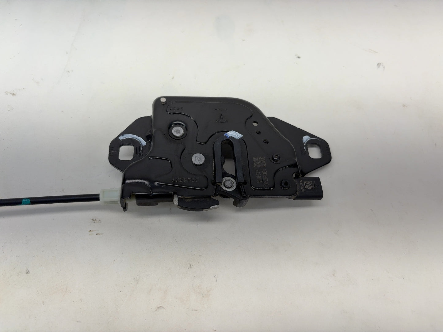 2025 Tesla Model Y Hood Latch With Actuator 1500397-99-G