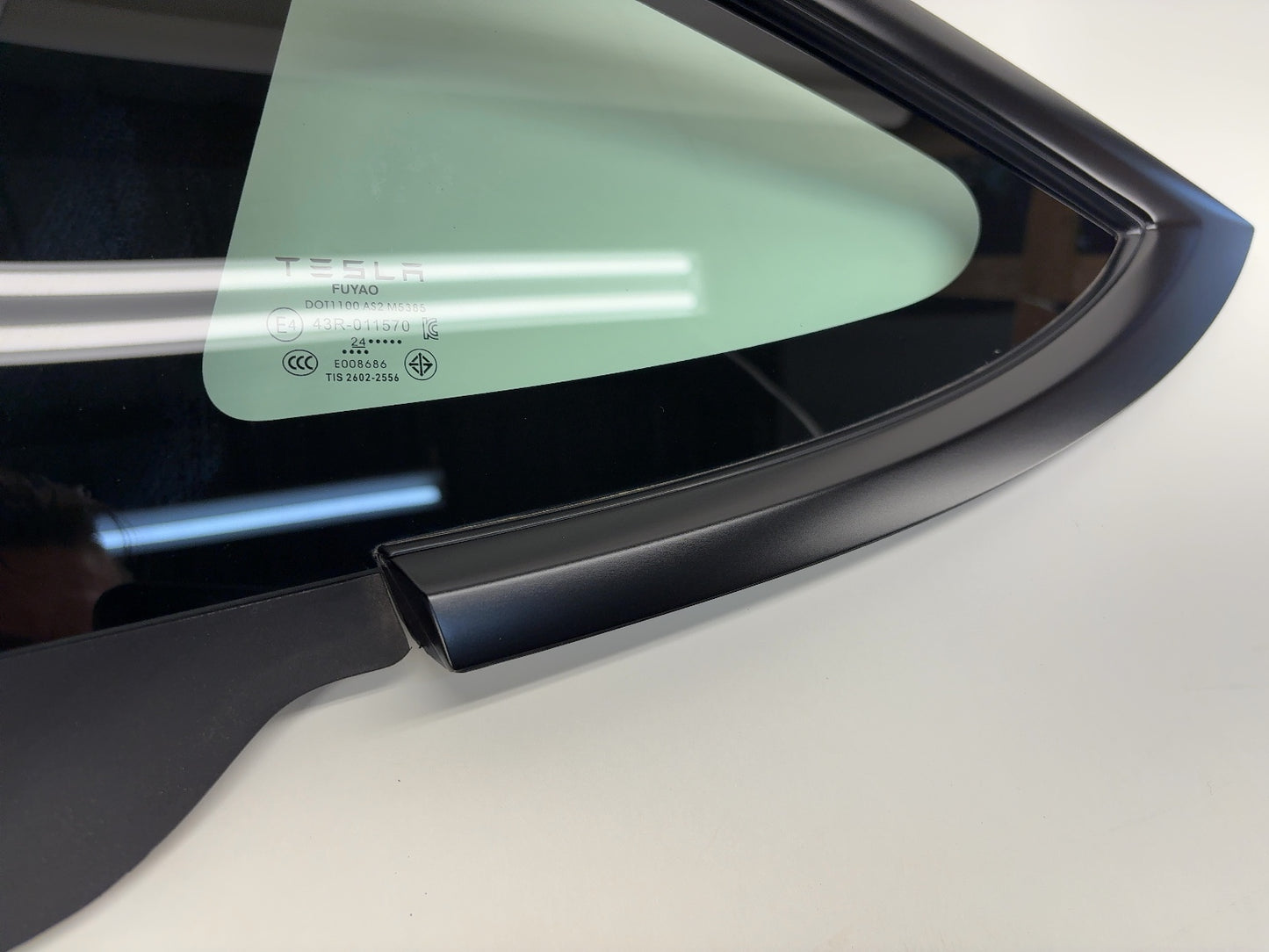 2025 Tesla Model 3 Highland Rear Quarter Glass Left Black 1915483-20-C