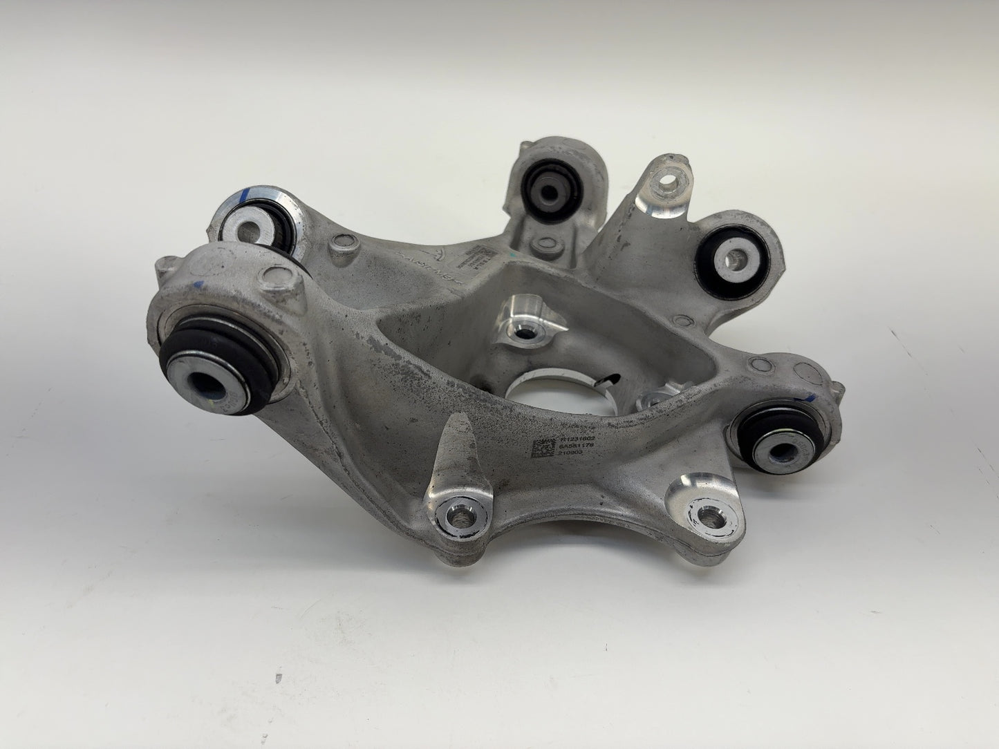 2022 Tesla Model 3 Rear Knuckle Right 1044416-00-G
