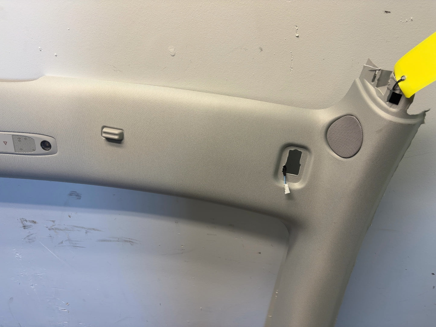 2025 Tesla Model Y Front Headliner 1593718-99-D