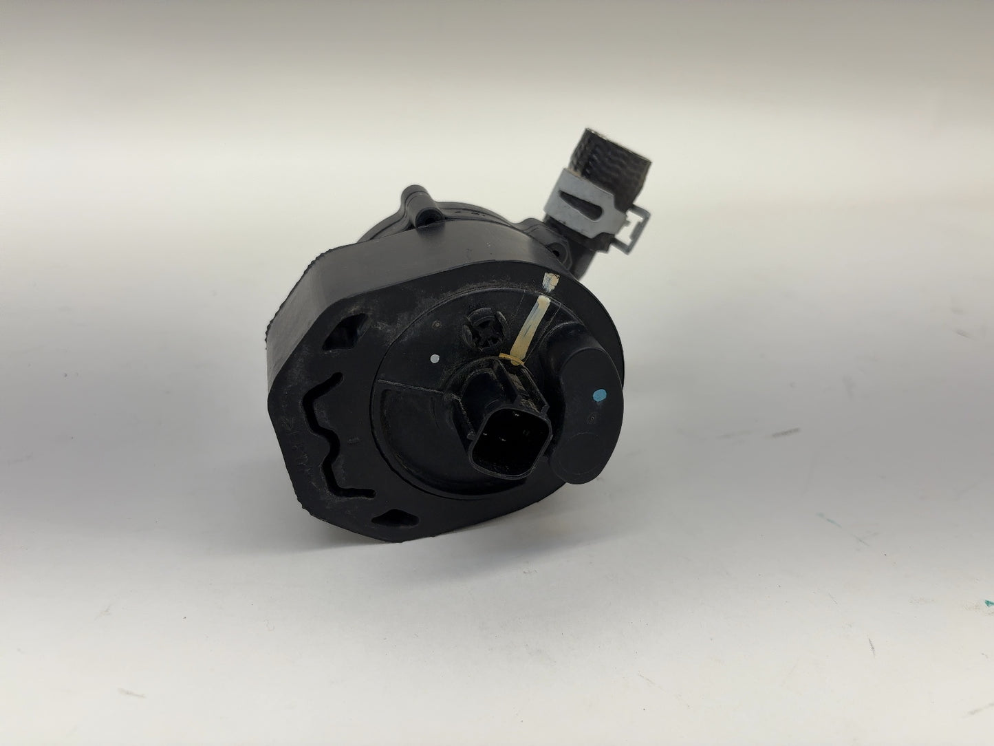 2017 Tesla Model X FWD Coolant Pump 1035348-00-F