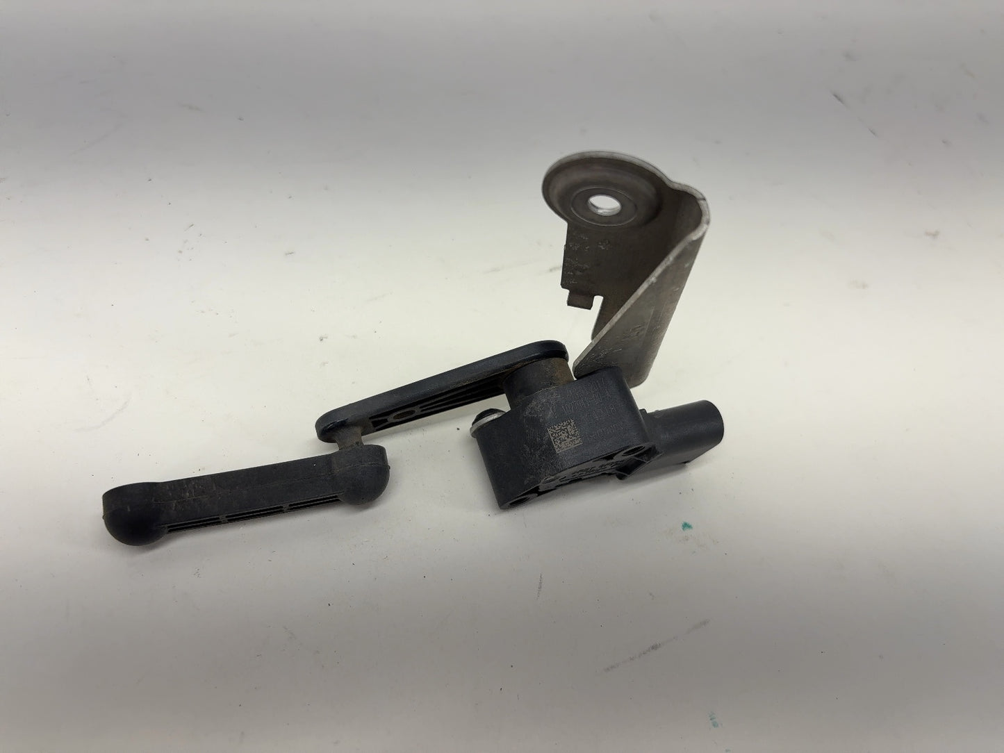 2017 Tesla Model X Front Height Sensor Left 1027941-00-A