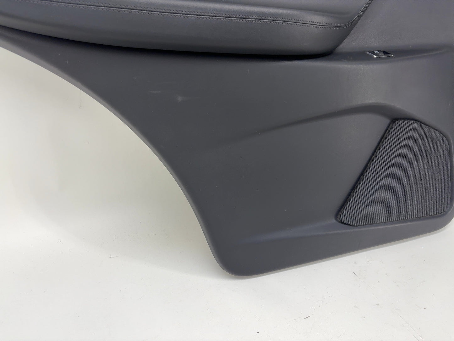 2018 Tesla Model X Rear Left Door Panel Black 1058003-21-I