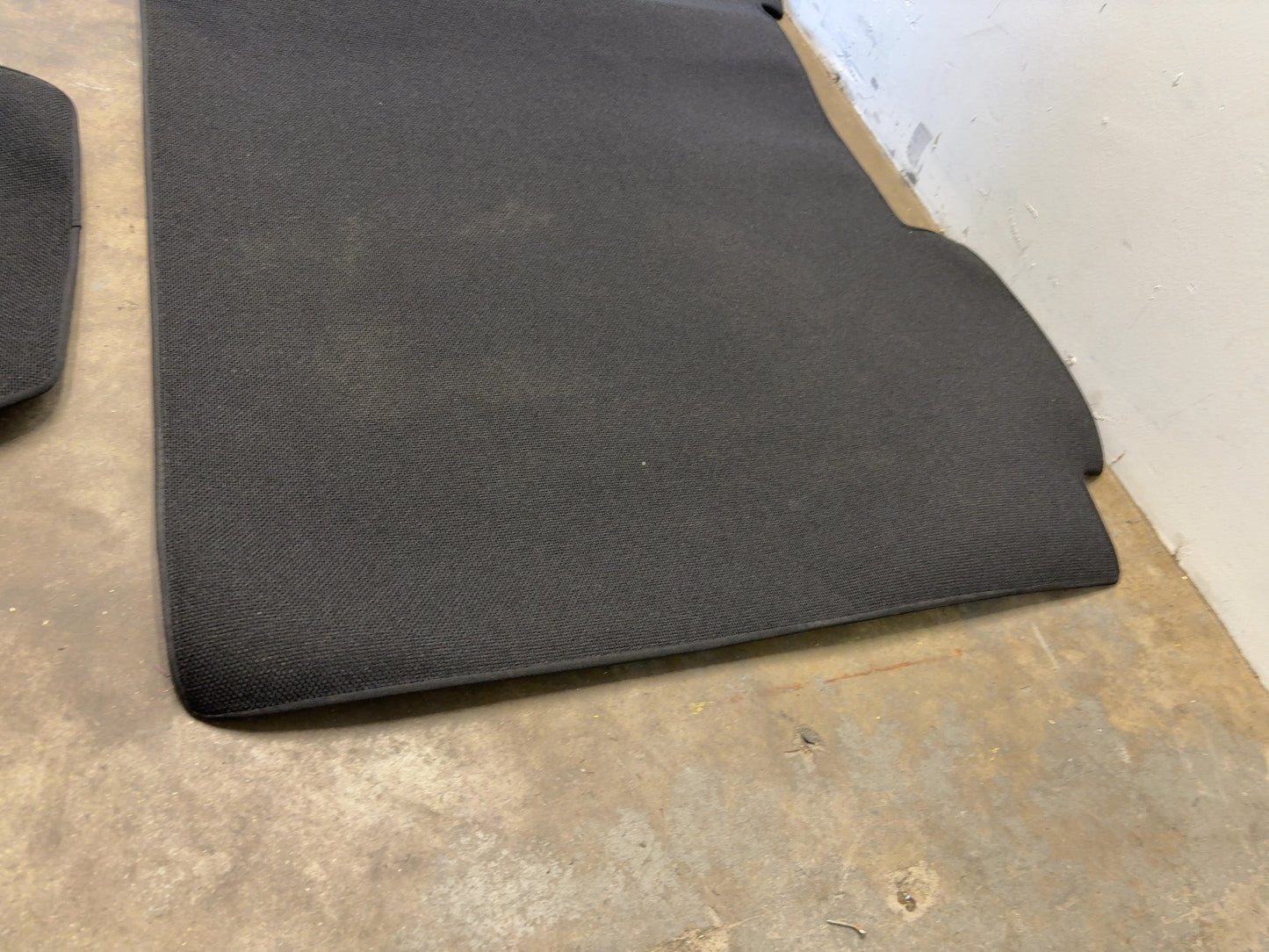 2024 Tesla Cybertruck Floor Mat Kit 1877885-00-D