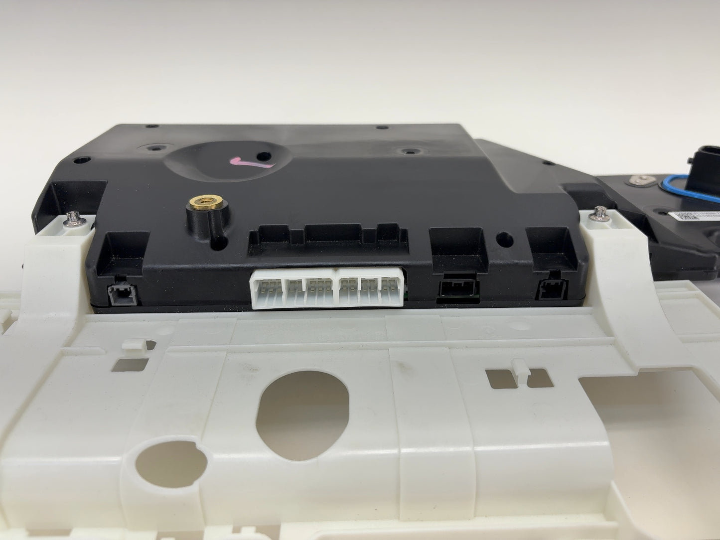 2025 Tesla Model Y Hvbms Controller Bms 1106394-71-P