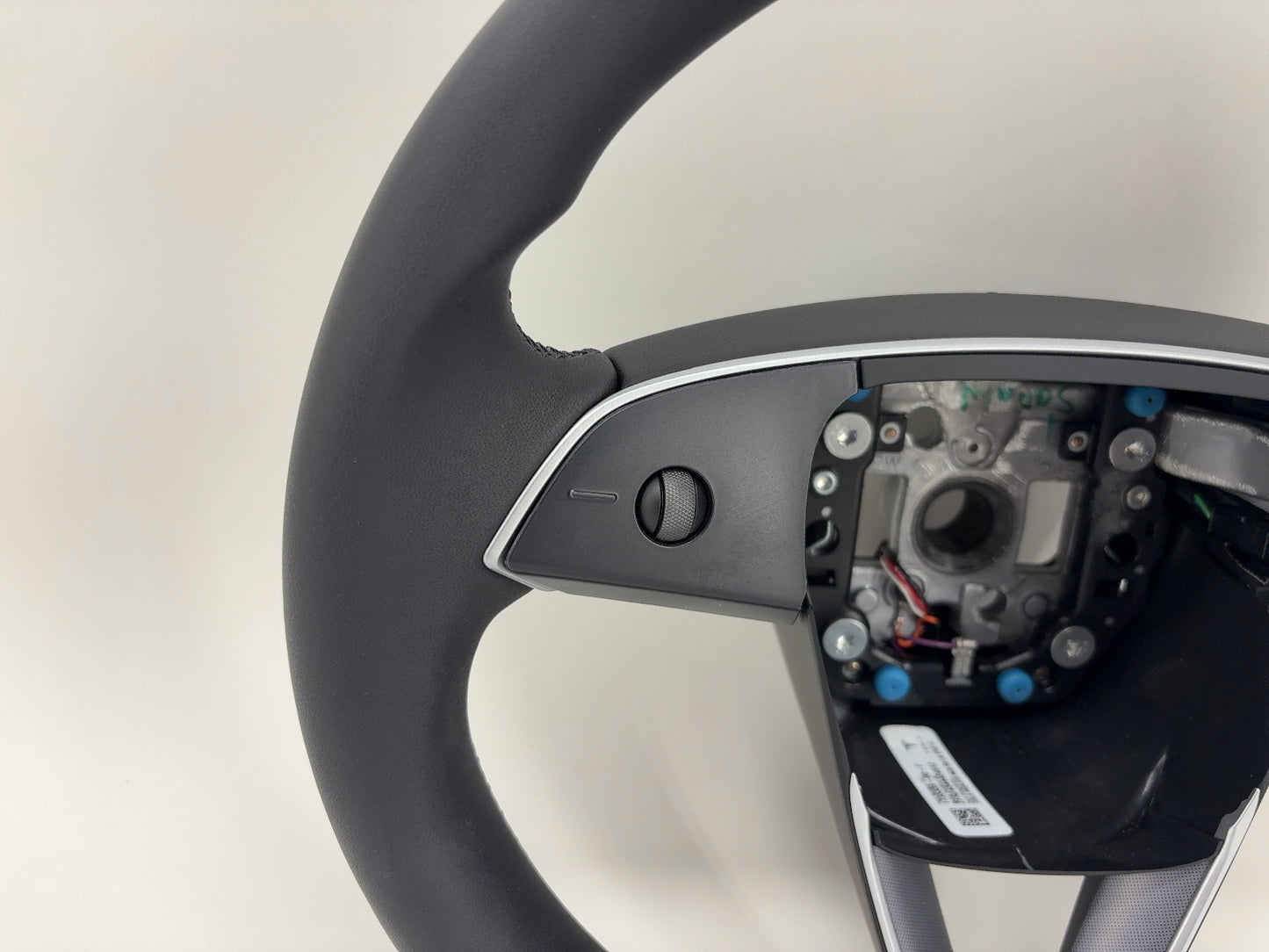 2025 Tesla Model 3 Highland Steering Wheel Pur Leather 1735339-00-F