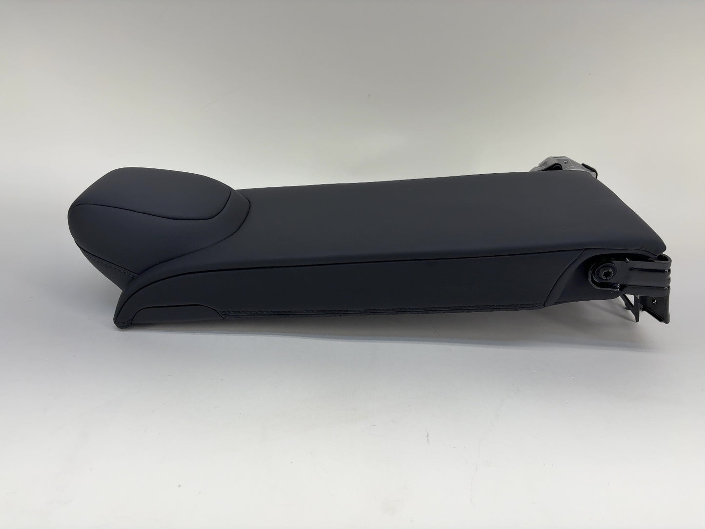 2024 Tesla Model 3 Highland Second Row Armrest 1727805-91-D