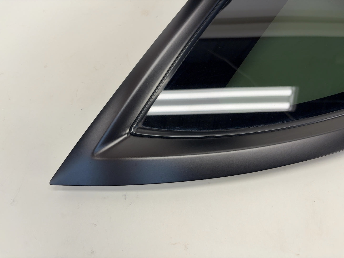 2021-2023 Tesla Model Y Right Quarter Glass 1495741-99-H