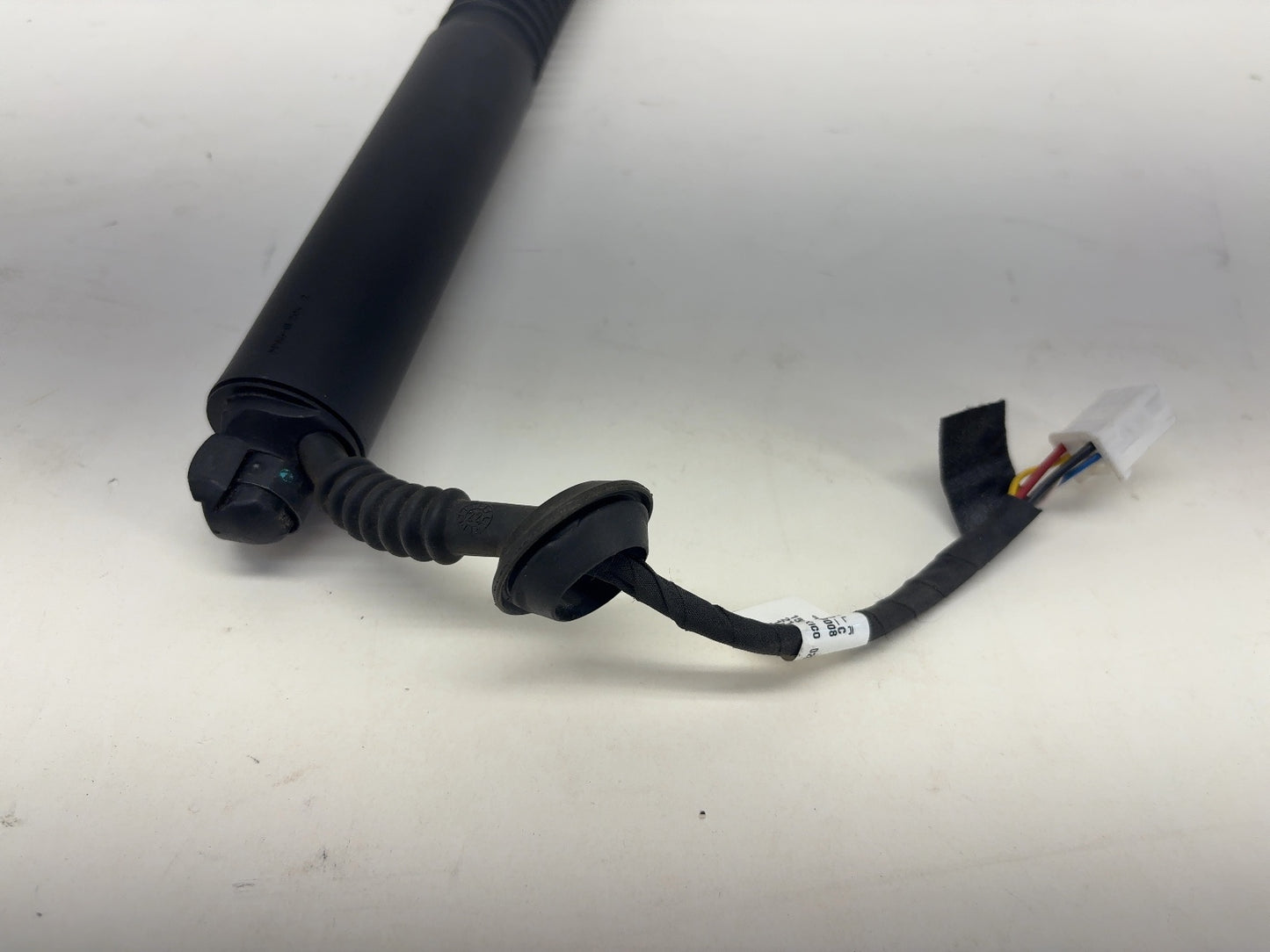 2021-2022 Tesla Model 3 Trunk Left Power Strut 1551488-00-C
